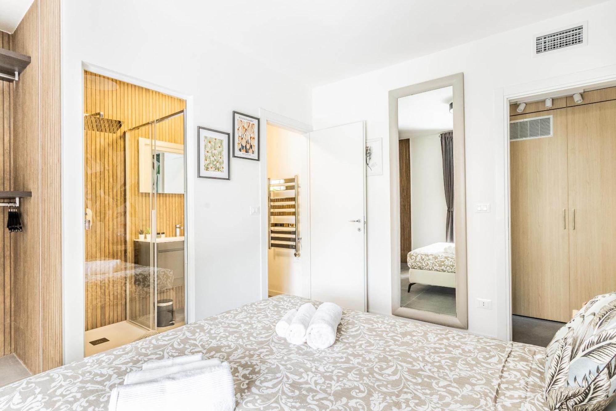 House-garden & Hydromassage-sea-free Parking Ferienhaus *